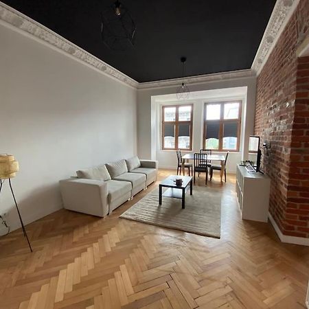 Apartamento Wyjatkowy Apartament Blisko Rynku Breslavia Exterior foto