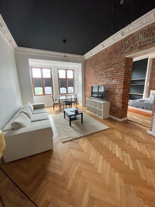 Apartamento Wyjatkowy Apartament Blisko Rynku Breslavia Exterior foto