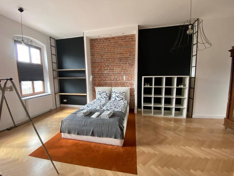 Apartamento Wyjatkowy Apartament Blisko Rynku Breslavia Exterior foto